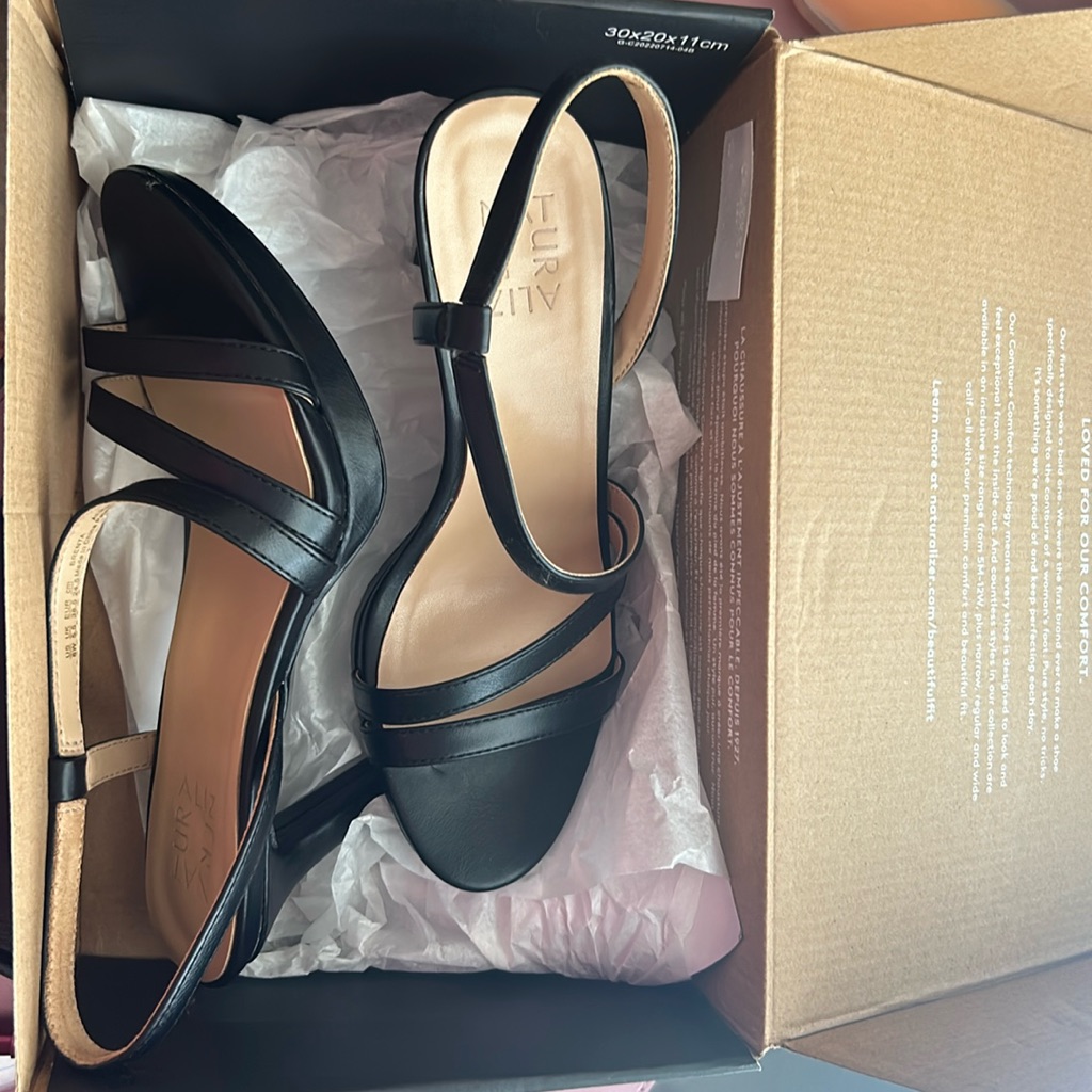 Naturlizer Brenta Black Size 8